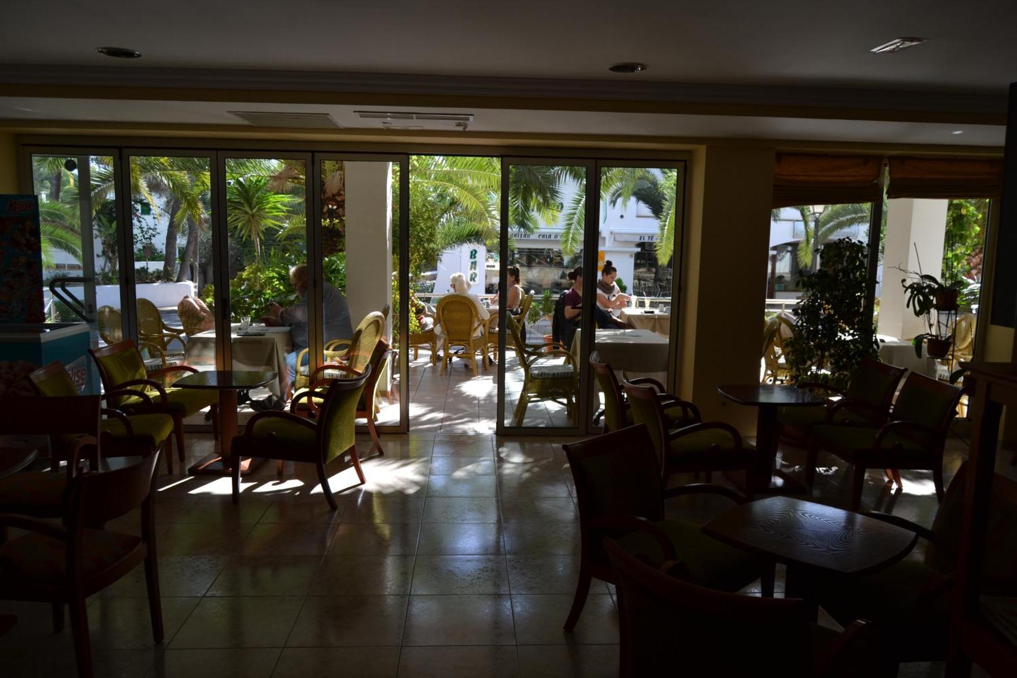 Hostal Leo D'Or Cala d'Or  Bagian luar foto