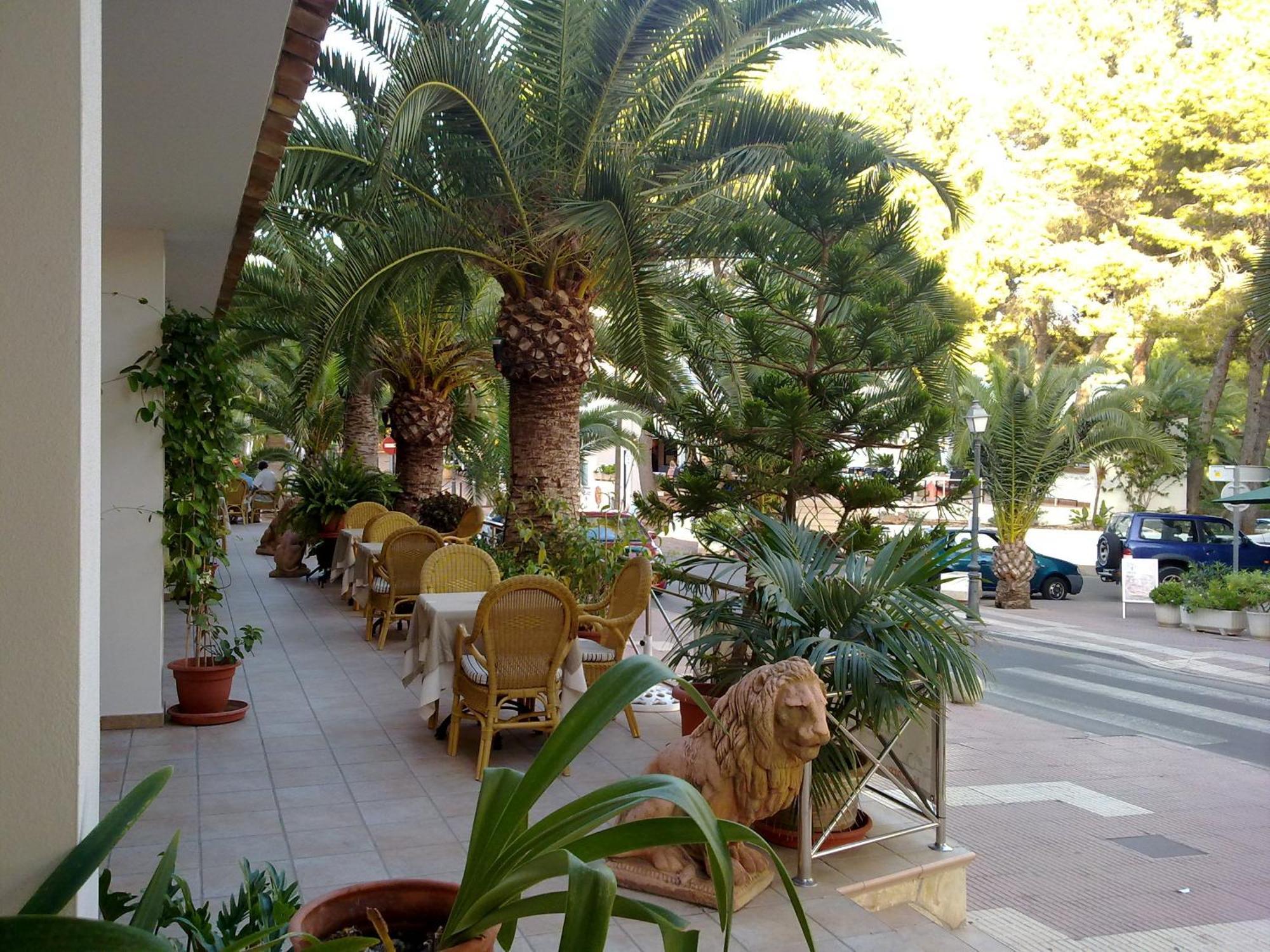Hostal Leo D'Or Cala d'Or  Bagian luar foto