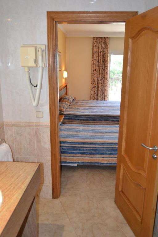 Hostal Leo D'Or Cala d'Or  Ruang foto