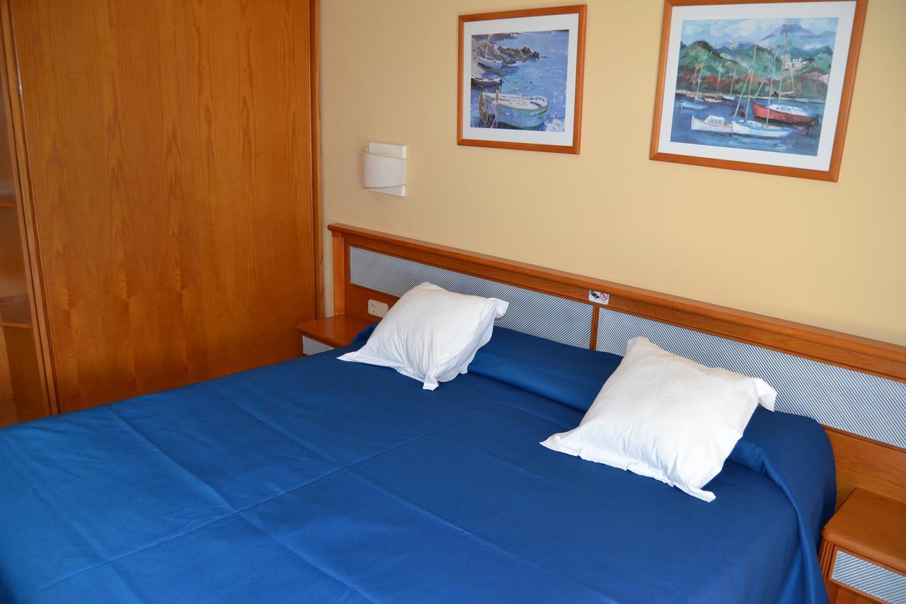 Hostal Leo D'Or Cala d'Or  Bagian luar foto